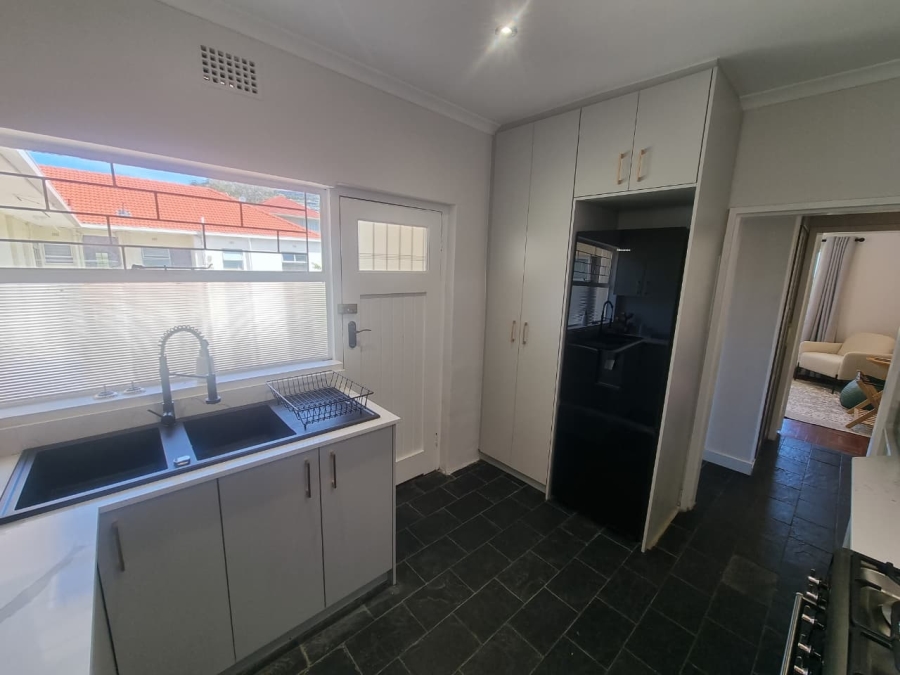 To Let 2 Bedroom Property for Rent in Tamboerskloof Western Cape